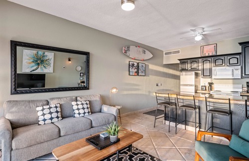 San Jose del Cabo Condo | Beautiful Las Olas beachfront condo. A surf lover's dream!