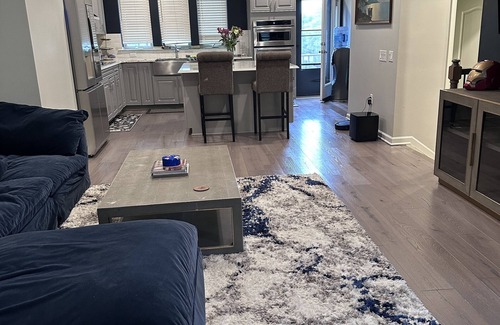 Livingston Condo | Beautiful Livingston Cozy 3-bedroom condo with WiFi, AC