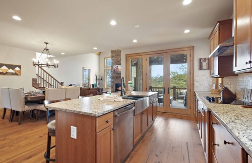 Banner Elk Cabin | Beautiful Lodge in The Lodge at Eagles Nest
