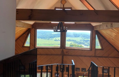 New Woodstock Cabin | Beautiful Lodge on Mystic Mountain