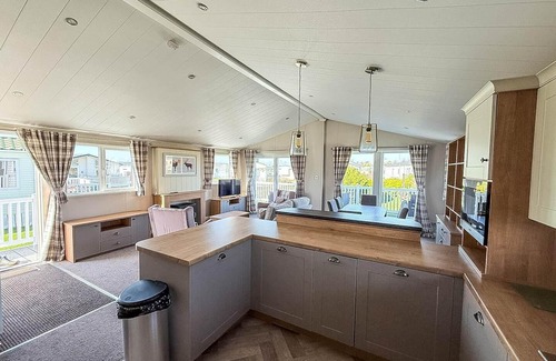 Hunstanton Cabin | Beautiful lodge with decking in Hunstanton at Manor Park ref 23195K