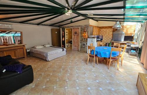Meulan-en-Yvelines Apartment | Beautiful loft for 4 with large terrace