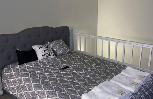 Clarkston Apartment | Beautiful Loft with fun amenities, also close to Stone Mountain.