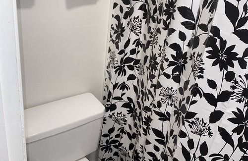 Clarkston Apartment | Beautiful Loft with fun amenities, also close to Stone Mountain.