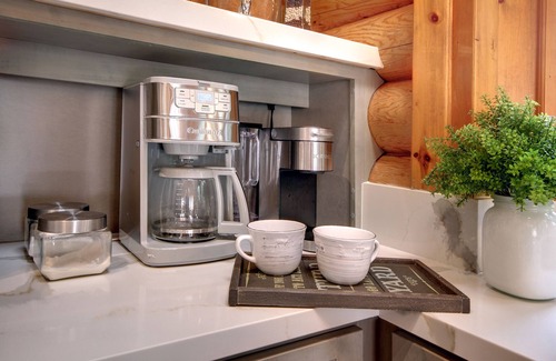 Evergreen Estates Cabin | Beautiful Log Cabin with views, hot tub, WIFI, minutes to both ski resorts