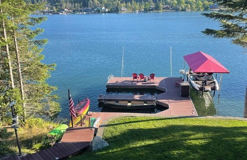 Sandpoint Cabin | Beautiful Log Cabin Getaway on Pend Orielle w/Private Dock, Hot Tub, Firepit