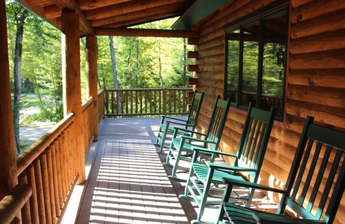 Moultonborough House | Beautiful Log Home in Suissevale on Lake Winnipesaukee with Beach Access
