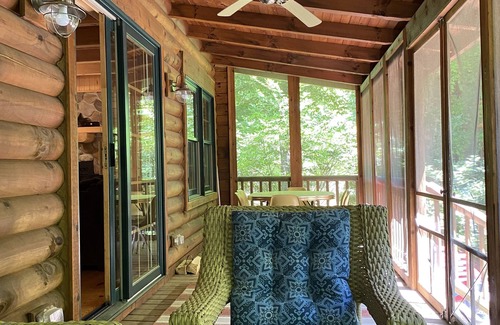 Saugatuck Cabin | Beautiful Log Lake Cabin- Saugatuck