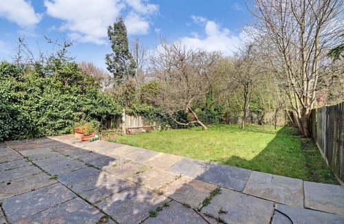 North Finchley House | Beautiful London home with easy access to London attractions