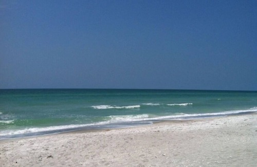 Whitney Beach Resort | Beautiful Longboat Key, Florida - Little Gull Resort