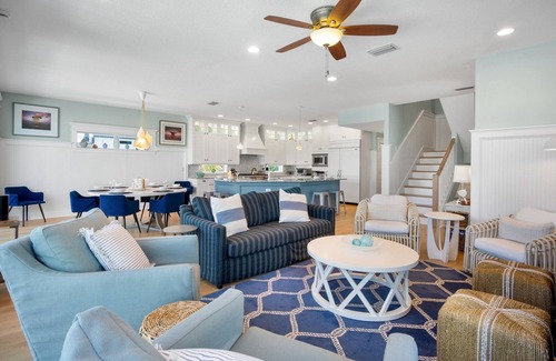 Ilexhurst House | Beautiful luxury home! Pool, rooftop deck, steps from the beach!