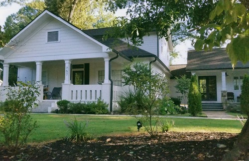Smyrna House | Beautiful Luxury Home near Smyrna Village & Braves Stadium