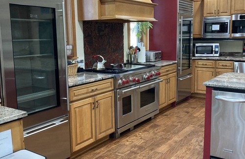 Sunriver House | Beautiful Luxury Home on the river near Sunriver, Bend, Trails, Mountains!