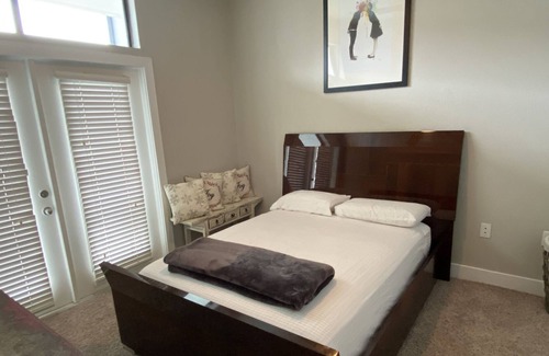 Energy Corridor Apartment | Beautiful Luxury One Bed Room