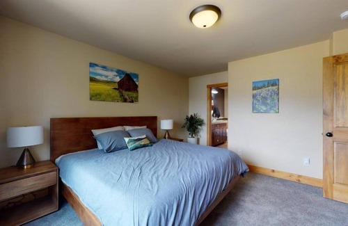 Crested Butte South House | Beautiful modern retreat nestled in a quiet, casual neighborhood in CB South!