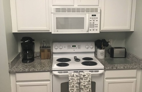 Murrells Inlet Condo | Beautiful main level condo on golf course in Murrells Inlet, SC.