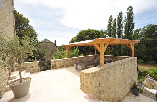Vayrac House | Beautiful mansion built in 1876 private swimming pool and landscaped garden