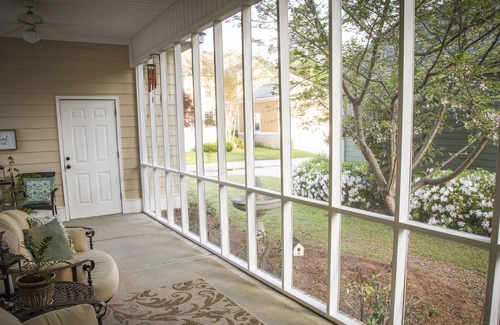 Riverwood Plantation House | Beautiful Masters Rental - Quiet neighborhood, steps from Champions Retreat