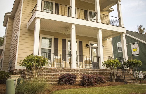 Riverwood Plantation House | Beautiful Masters Rental - Quiet neighborhood, steps from Champions Retreat