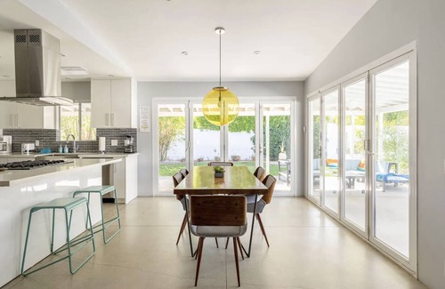 Desert Park Estates House | Beautiful Midcentury Oasis