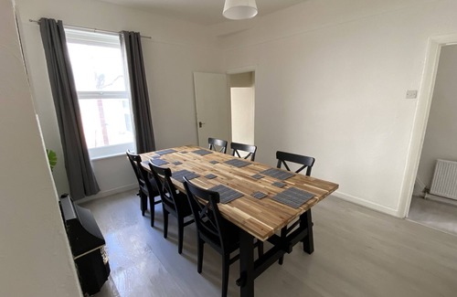 Wallasey Other | Beautiful Modern 3-Bed House in Wallasey Near City