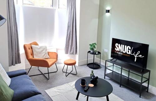 Lincoln House | Beautiful, Modern Bright House With Parking, Fast WiFi, Sleeps 5
