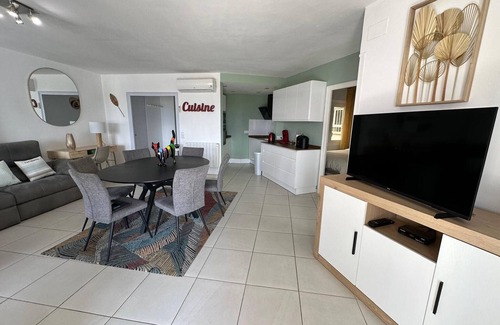 Roses Town Center Apartment | Beautiful modern flat sea view Roses AV-61