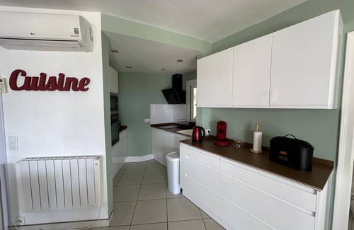 Roses Town Center Apartment | Beautiful modern flat sea view Roses AV-61