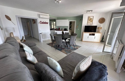 Roses Town Center Apartment | Beautiful modern flat sea view Roses AV-61