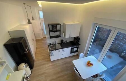 Stadtwald Apartment | Beautiful, modern flat with a terrace
