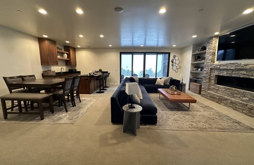 Heber House | Beautiful Modern Lodge Home in Heber City.n