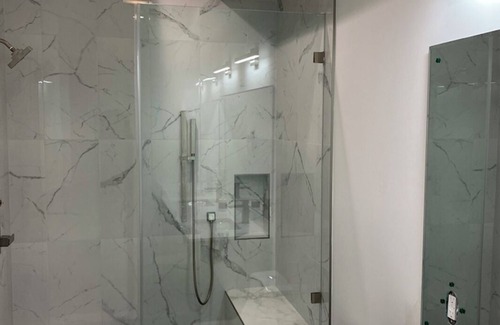 Clarkdale Condo | Beautiful Modern Open Floor Plan 2 Bedroom 2 Bath