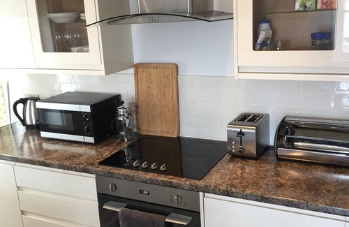 Southsea Apartment | Beautiful Modern Seafront Apartment Recently Re-furbished