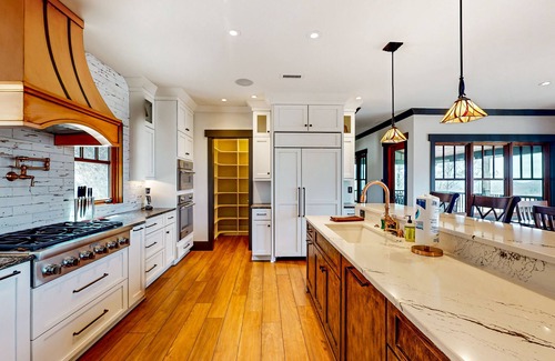 Black Mountain House | Beautiful mountain home with deck, fireplace, children's items, AC, & W/D