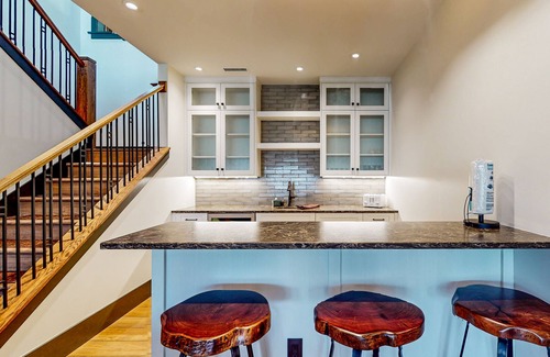 Black Mountain House | Beautiful mountain home with deck, fireplace, children's items, AC, & W/D