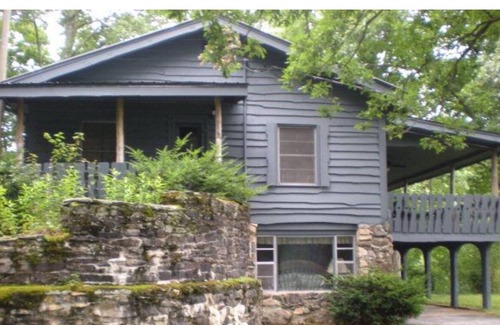 Scaly Mountain House | Beautiful Mountain Getaway. Near Highlands, NC. *UNBEATABLE SUMMER RATES!*