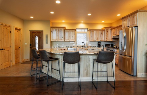 Woodland Park House | Beautiful Mountain getaway with incredible views of Pikes Peak