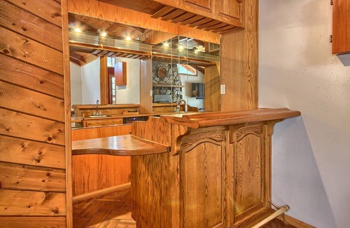 Mariposa House | Beautiful Mountain Lodge with Hot Tub - Experience the Best of Yosemite