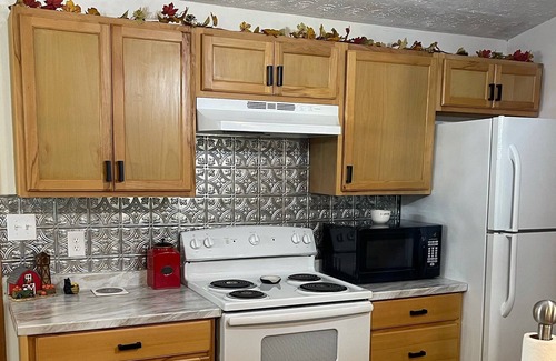 Caton Cottage | Beautiful mountain cottage with great views!