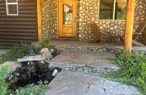 Weed House | Beautiful Mt.Shasta View Home on large Acreage