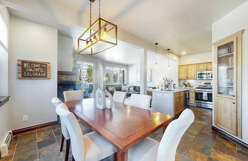Rendezvous Condo | Beautiful multi-level condo in the heart of Town of WP. Hot tub. Views