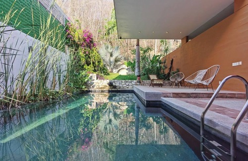 Crucecita House | Beautiful private Villa with Viva Pool, outdoor spaces. AC and WiFi.