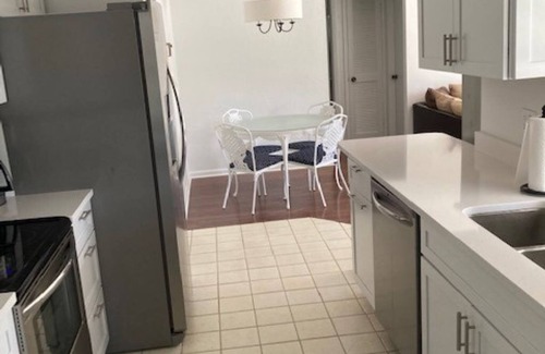 Park Shore House | Beautiful Naples home, walk to private beach!