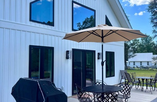 Blacksburg House | Beautiful new 3 bed/3.5 bath home minutes from VT and downtown Blacksburg.