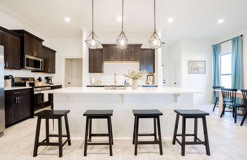 Milton House | Beautiful New 3 Bed 2 Bath