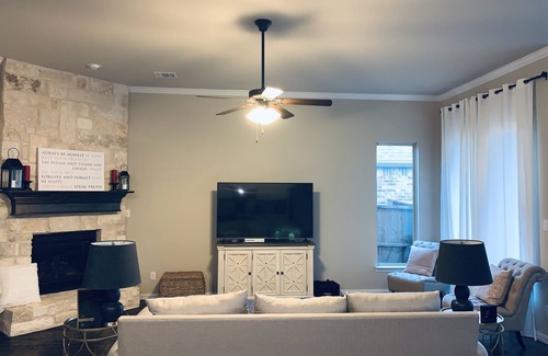 Northlake House | Beautiful new 4 bed house!