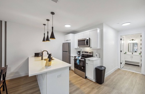 Downtown Wilmington Apartment | Beautiful New Apartment I 1 Bedroom 1 Bathroom