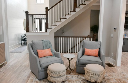 Gainesville House | Beautiful New Build Professionally decorated, New dock, private Cove