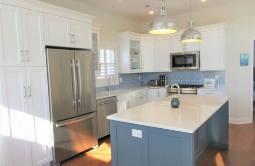 Holgate House | Beautiful new construction 4 bedroom 3.5 bath home in Holgate