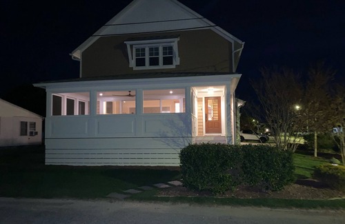 Lewes House | Beautiful new four bedroom home, just steps from Lewes Beach